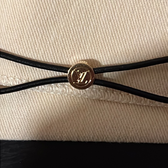 Louis Vuitton Rare Ponytail Holder - ❤️ NEW - Picture 5 of 5